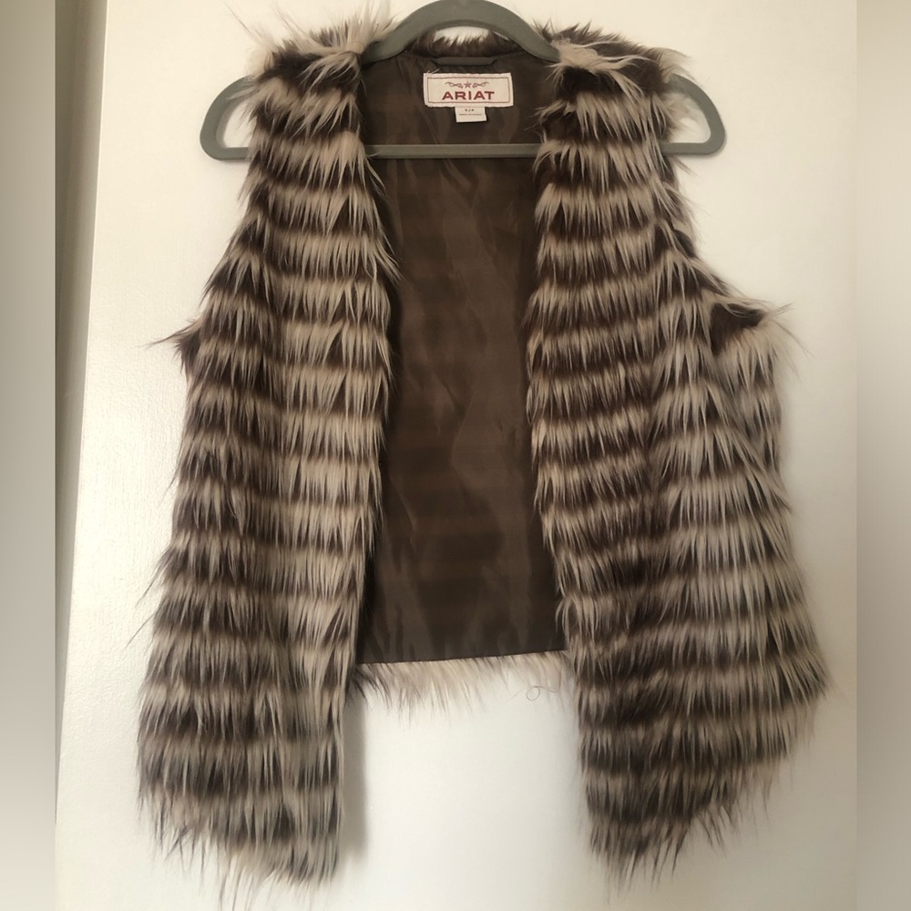 Faux Fur Ariat Vest